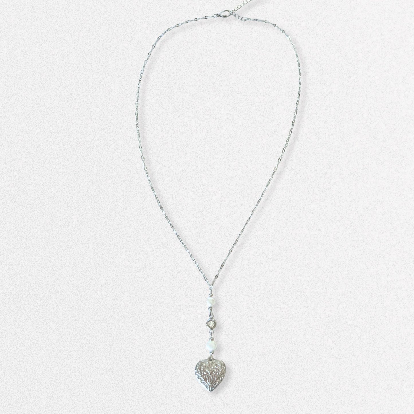 Vintage Style Silver Heart Lariat Necklace - Freshwater Pearls & Crystals, Dainty Antique Romantic Feminine Jewelry