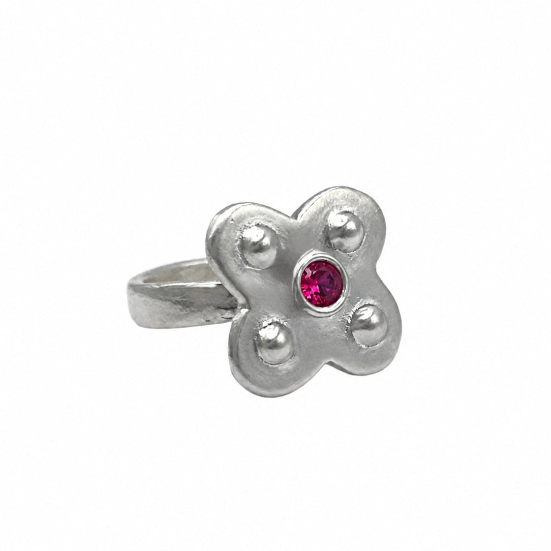 lucky clover ring