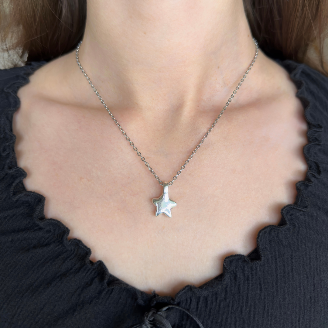 chunky star necklace