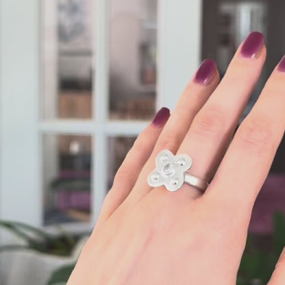 lucky clover ring